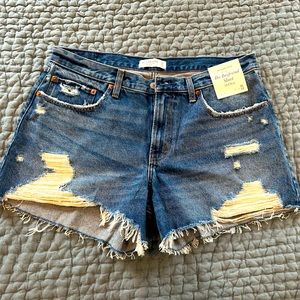 Abercrombie The Boyfriend Short | size 12 /31